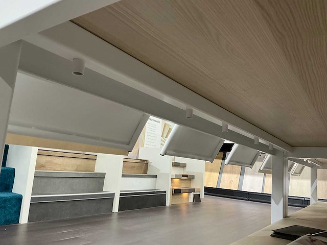 Presentatie tafel met vinyl samples (4x) - afbeelding 5 van  8