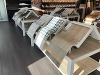 Presentatie tafel met vinyl samples (4x) - afbeelding 6 van  9