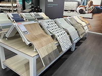 Presentatie tafel met vinyl samples (4x) - afbeelding 9 van  9