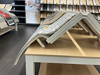 Presentatie tafel met vinyl samples (4x) - afbeelding 4 van  9