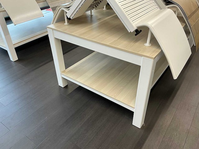 Presentatie tafel met vinyl samples (4x) - afbeelding 2 van  8