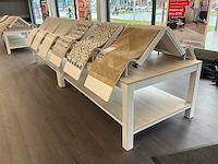 Presentatie tafel met vinyls amples (4x)