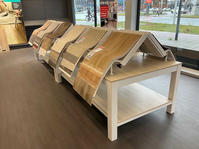 Presentatie tafel met vinyls amples (4x) - afbeelding 2 van  9