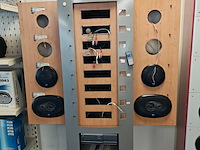 Presentatiekast met autoradio's, jvc - afbeelding 1 van  3