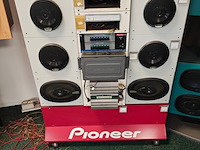 Presentatiekast met autoradio's, pioneer - afbeelding 2 van  2