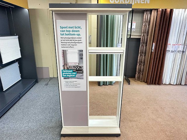 Presentatiemeubel (2) - afbeelding 2 van  2