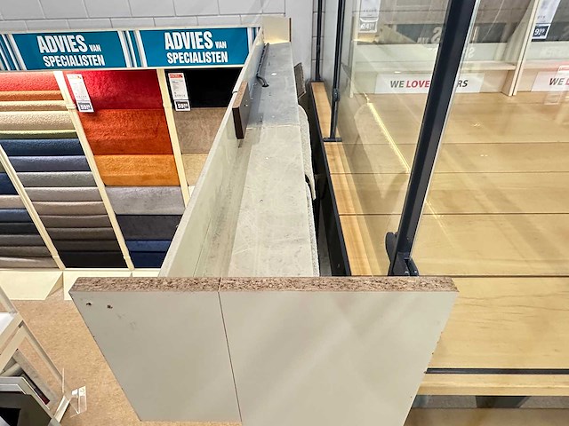 Presentatiemeubel 7 meter - afbeelding 4 van  5