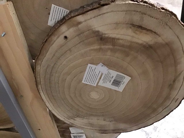 Presentatiemeubel met boomstamschijven - afbeelding 4 van  4