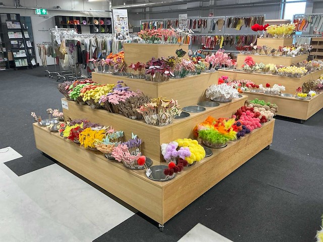 Presentatiemeubel met emmers (4x) - afbeelding 1 van  9