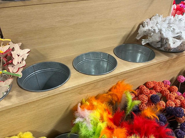 Presentatiemeubel met emmers (4x) - afbeelding 3 van  9