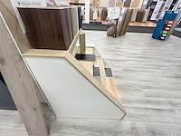 Presentatiemeubel traptrede (2x) - afbeelding 4 van  4