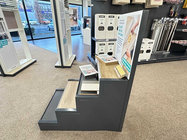 Presentatiemeubel traptrede - afbeelding 2 van  4