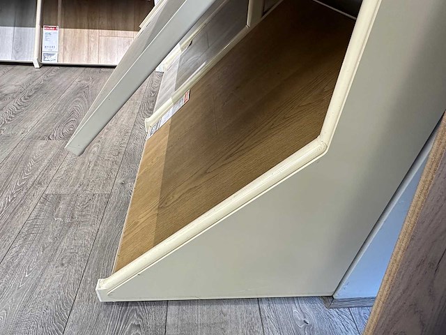 Presentatiemeubel vloerdelen (3x) - afbeelding 3 van  4