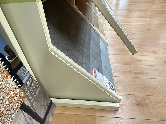 Presentatiemeubel vloerdelen (3x) - afbeelding 4 van  7