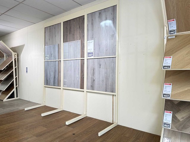 Presentatiemeubel vloerdelen - afbeelding 1 van  3