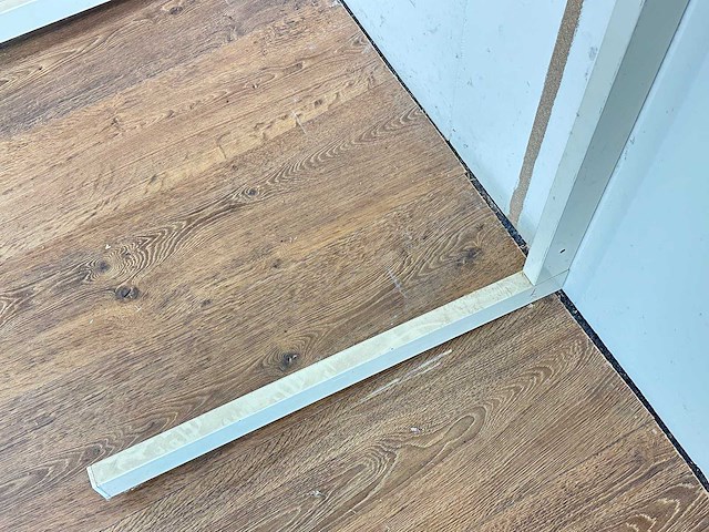 Presentatiemeubel vloerdelen - afbeelding 3 van  3