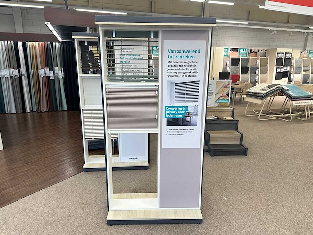 Presentatiemeubel voor jaloezieën (3x) - afbeelding 1 van  2