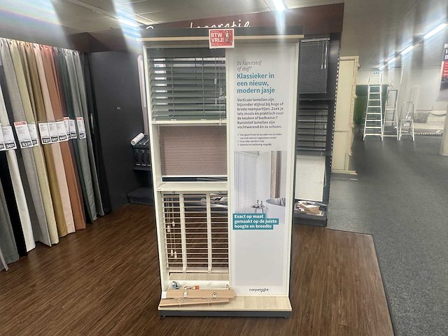 Presentatiemeubel voor jaloezieën (3x) - afbeelding 2 van  4