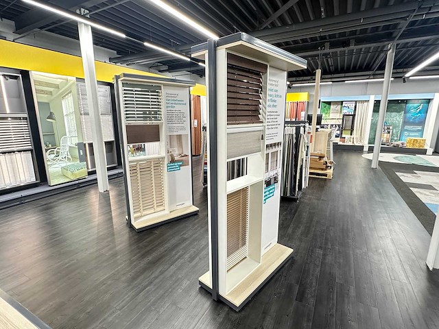 Presentatiemeubel voor jaloezieën (3x) - afbeelding 1 van  4