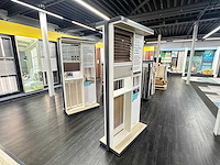 Presentatiemeubel voor jaloezieën (3x)