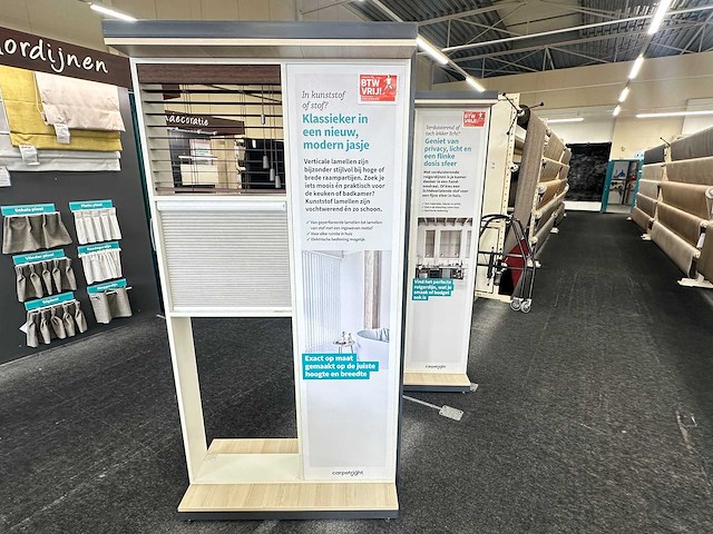 Presentatiemeubel voor jaloezieën (4x) - afbeelding 1 van  4