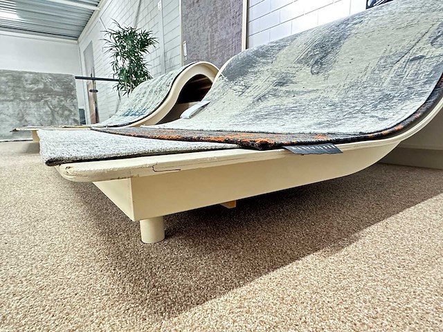 Presentatiemeubel voor vloerkleden (4x) - afbeelding 4 van  4