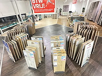 Presentatierek met vloersamples (10x) - afbeelding 1 van  3