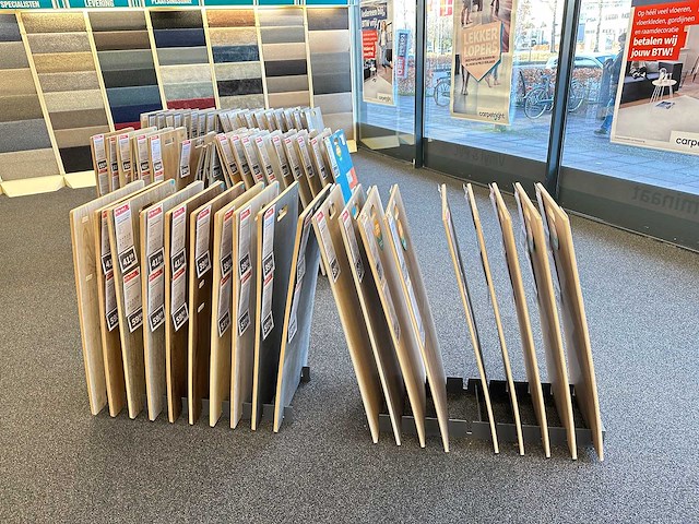 Presentatierek met vloersamples (21x) - afbeelding 3 van  4