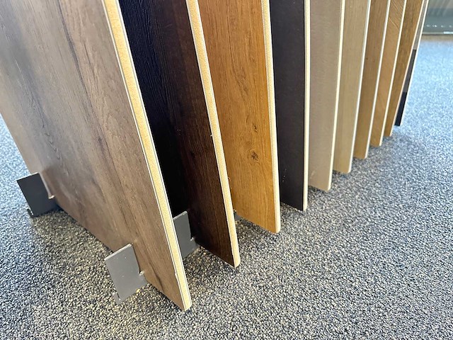 Presentatierek met vloersamples (21x) - afbeelding 4 van  4