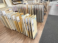 Presentatierek met vloersamples (22x) - afbeelding 1 van  3