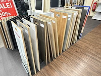 Presentatierek met vloersamples (22x) - afbeelding 2 van  3