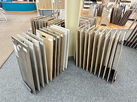 Presentatierek met vloersamples (22x) - afbeelding 1 van  4