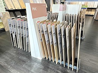 Presentatierek met vloersamples (22x) - afbeelding 1 van  4
