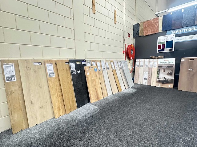 Presentatierek met vloersamples (23x) - afbeelding 7 van  7