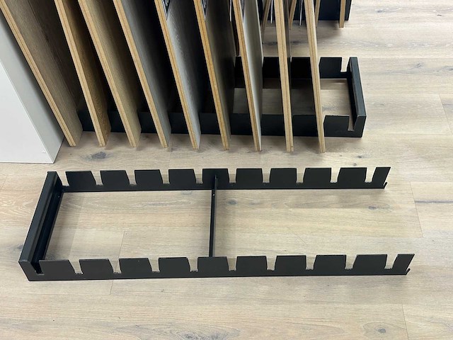 Presentatierek met vloersamples (24x) - afbeelding 2 van  6