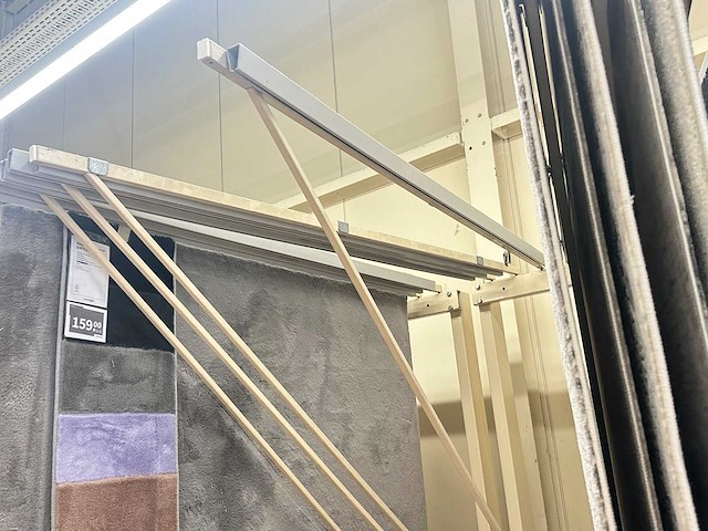 Presentatierek voor vloerkleden - afbeelding 4 van  4