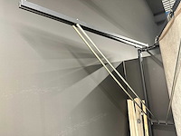 Presentatierek voor vloerkleden - afbeelding 2 van  5