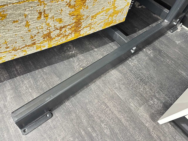 Presentatierek voor vloerkleden - afbeelding 4 van  5