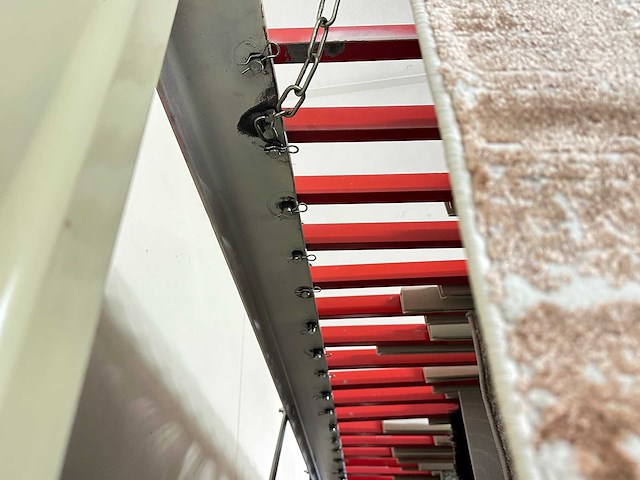 Presentatierek voor vloerkleden - afbeelding 4 van  5