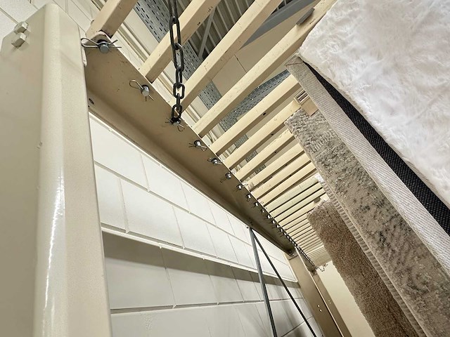 Presentatierek voor vloerkleden - afbeelding 3 van  5