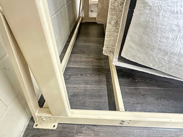 Presentatierek voor vloerkleden - afbeelding 4 van  5