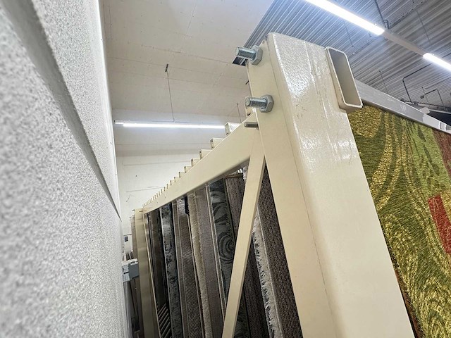 Presentatierek voor vloerkleden - afbeelding 3 van  6