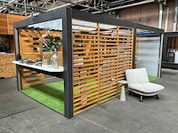 Presentatieruimte 600x300x240cm v.v. licht- stroomvoorziening - afbeelding 1 van  9