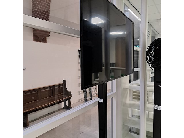 Presentatiescherm 65inch - afbeelding 1 van  5