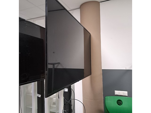 Presentatiescherm 65inch - afbeelding 1 van  2