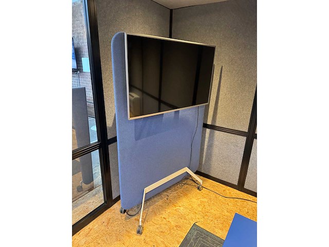 Presentatiescherm op mobiele standaard - afbeelding 2 van  5