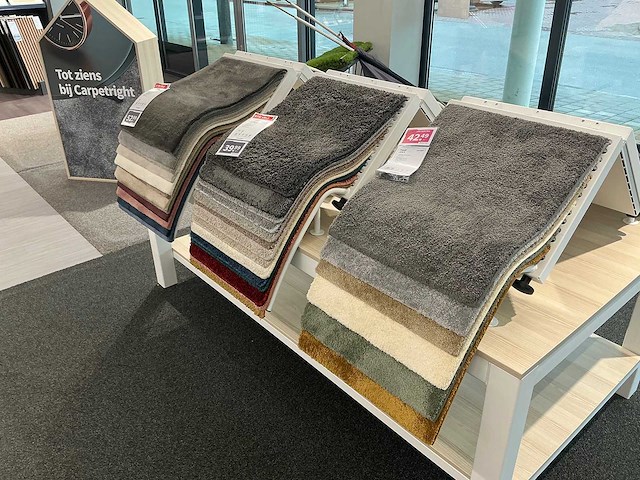 Presentatietafel met tapijt samples (4x) - afbeelding 4 van  13