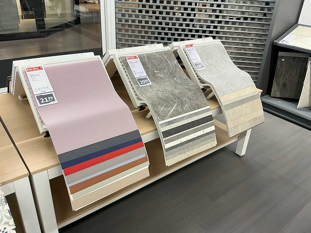 Presentatietafel met vinyl samples (2x) - afbeelding 5 van  7