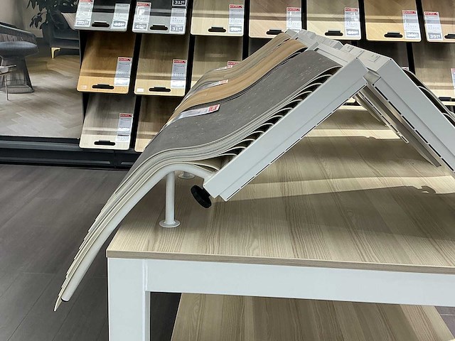 Presentatietafel met vinyl samples (2x) - afbeelding 4 van  9