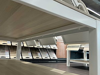 Presentatietafel met vinyl samples (2x) - afbeelding 6 van  9